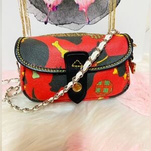 DOONEY & BOURKE WRISTLET ADDED CHAIN - CROSSBODY BAG- CLEAN INSIDE